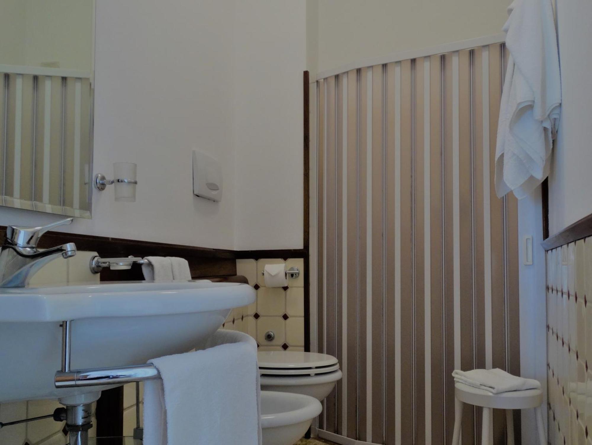 Hotel San Giuseppe Gerace Habitación foto
